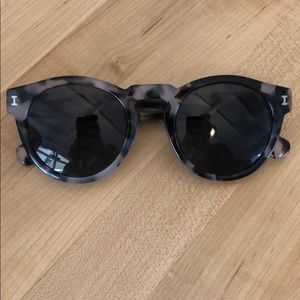 Illesteva Leonard Sunglasses White Tortoise